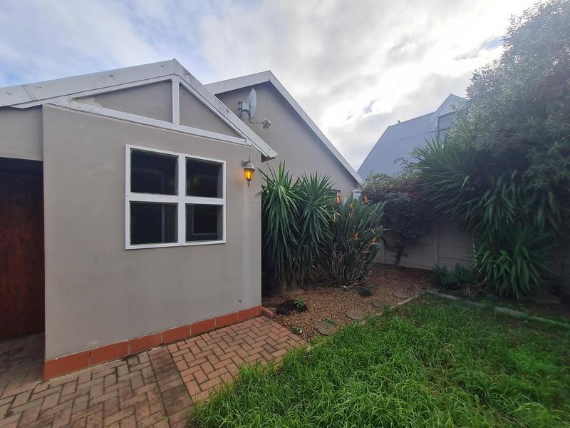 2 Bedroom Property for Sale in Admirals Park Western Cape